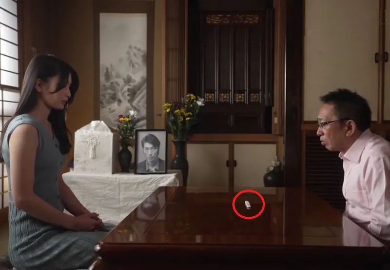 Một ngày sau tang lễ người chồng, bạn gái của con trai đã bị bố anh xã ép quan hệ không bao đến mang thai