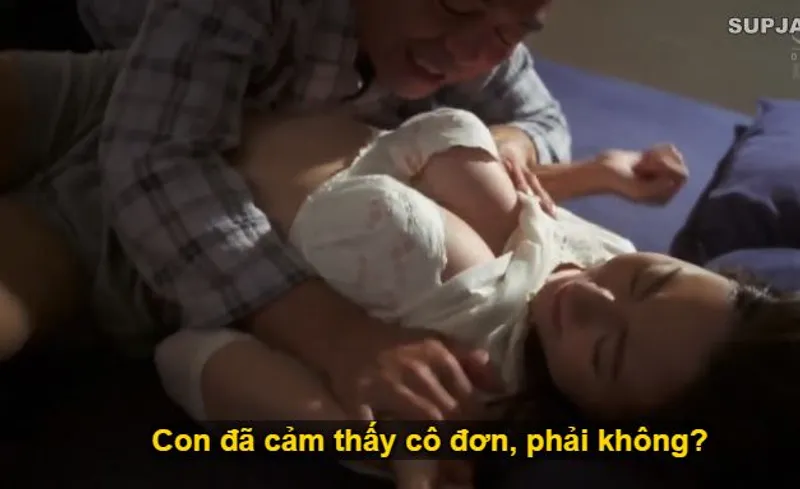 Thấy con trai mãi mê công việc để vợ của con trai cô đơn, bố anh xã làm liều đè làm tình con dâu